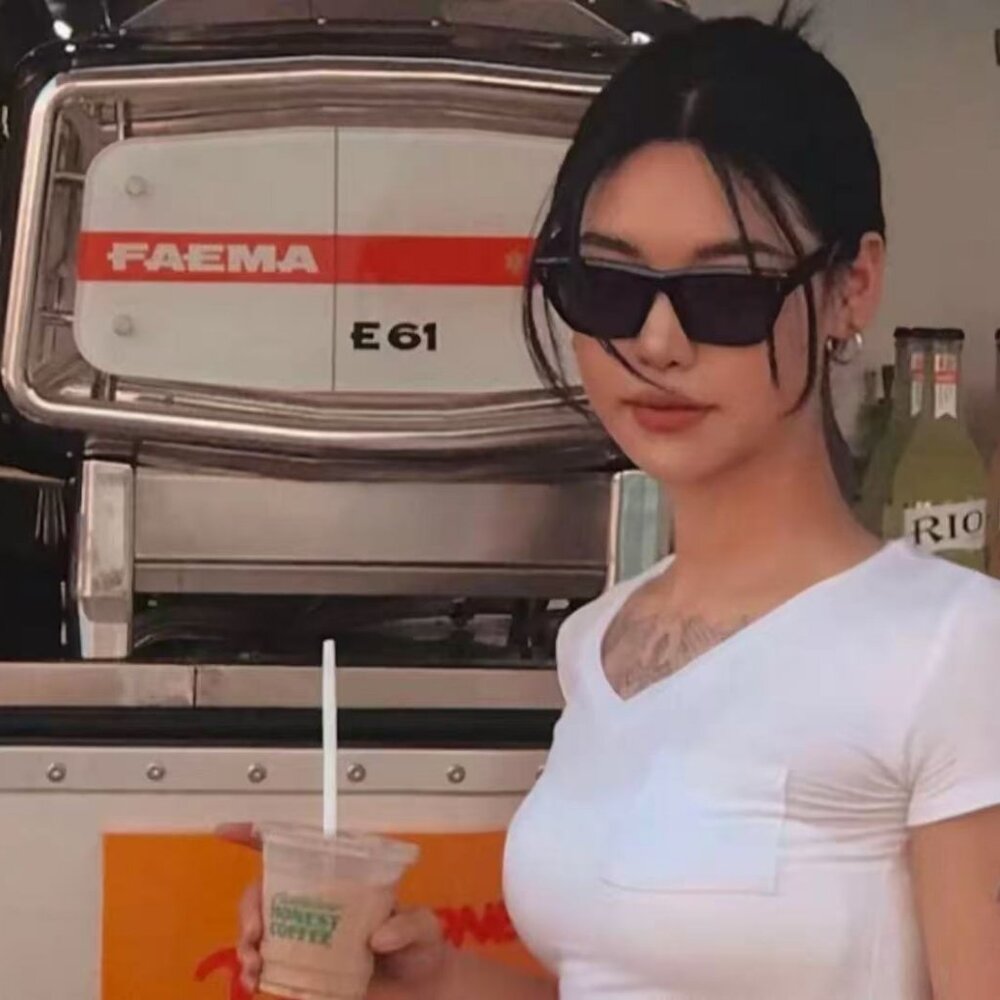 Meet your Posher, Alexa